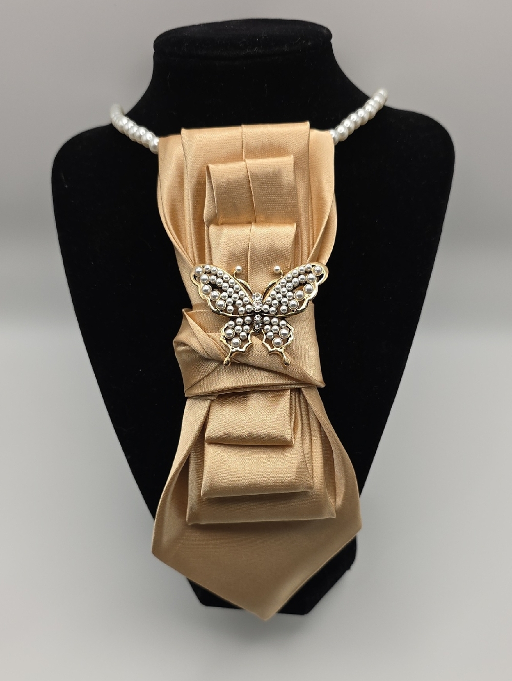 Tie Necklace | Creme Satin